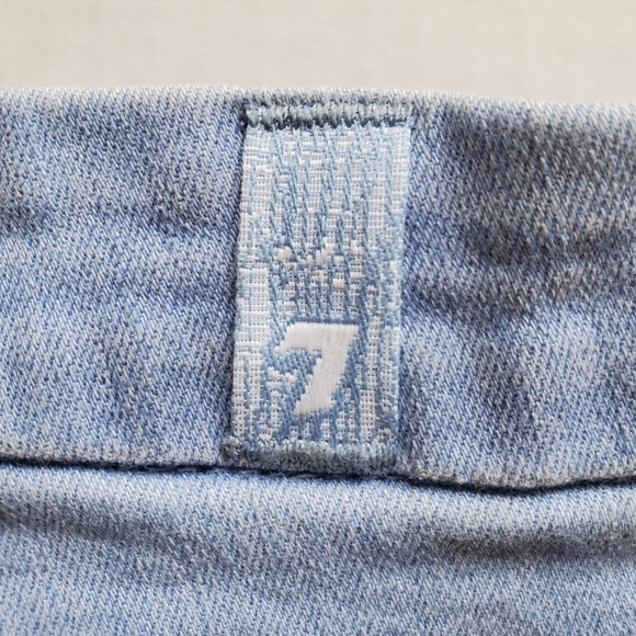 7 For All Mankind Cropped Skinny Jean size 28 - Picture 8 of 12